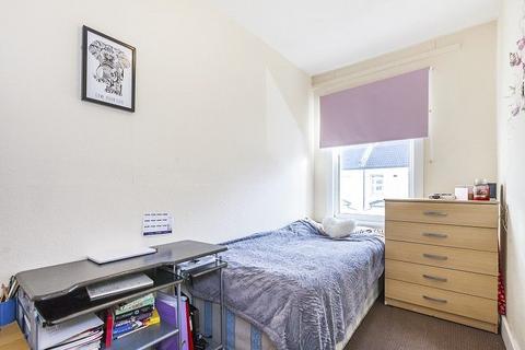 2 bedroom flat for sale - Braemar Road, London, E13