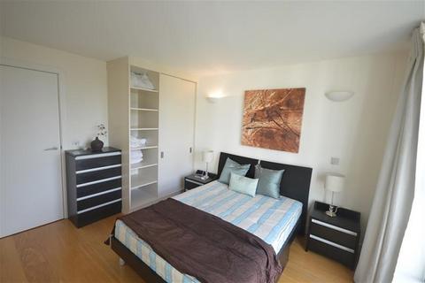 2 bedroom apartment for sale, St Williams Court, Gifford Street, London, N1