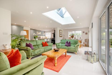 28 Ash Lane, Collingtree, Northampton, NN4 0ND
