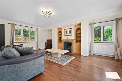 11 West Road, Kingston Upon Thames, KT2 7HA