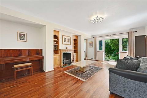 11 West Road, Kingston Upon Thames, KT2 7HA