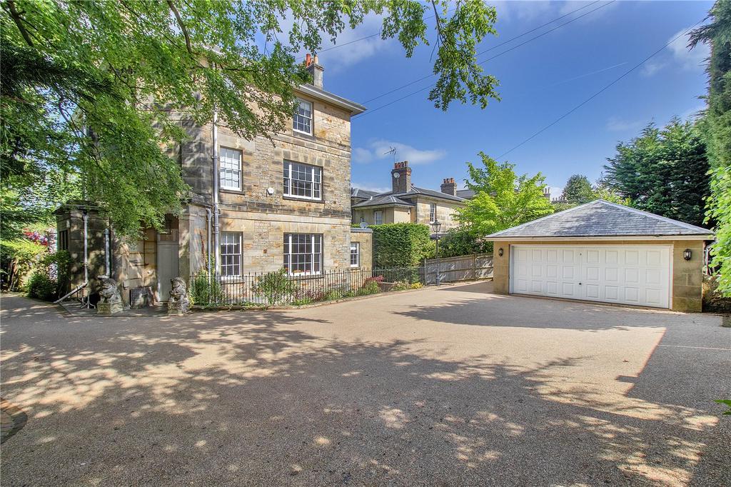 20 Calverley Park
