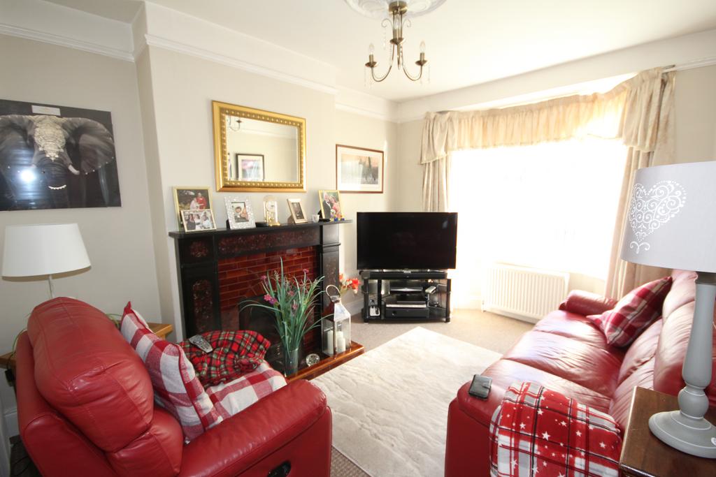 Crowland Road, Haverhill CB9 2 bed terraced house £225,000