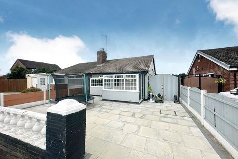 3 bedroom bungalow for sale - Lydiate Lane, Thornton, Liverpool, Merseyside, L23