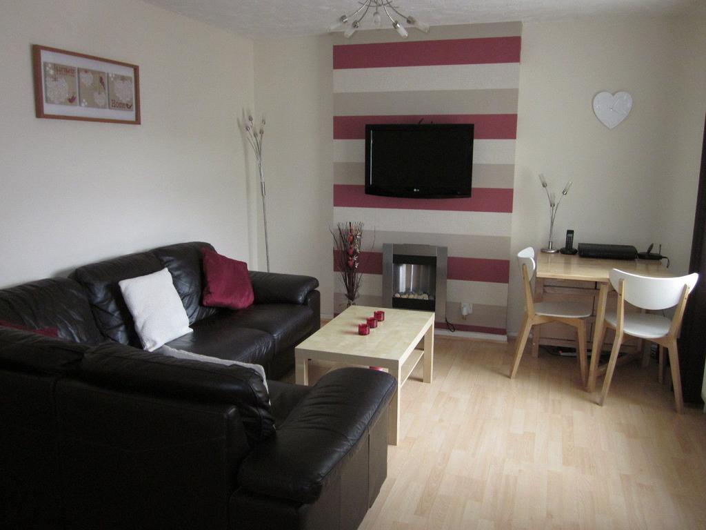 Apartment in Sheffield, South Yorkshire - More
