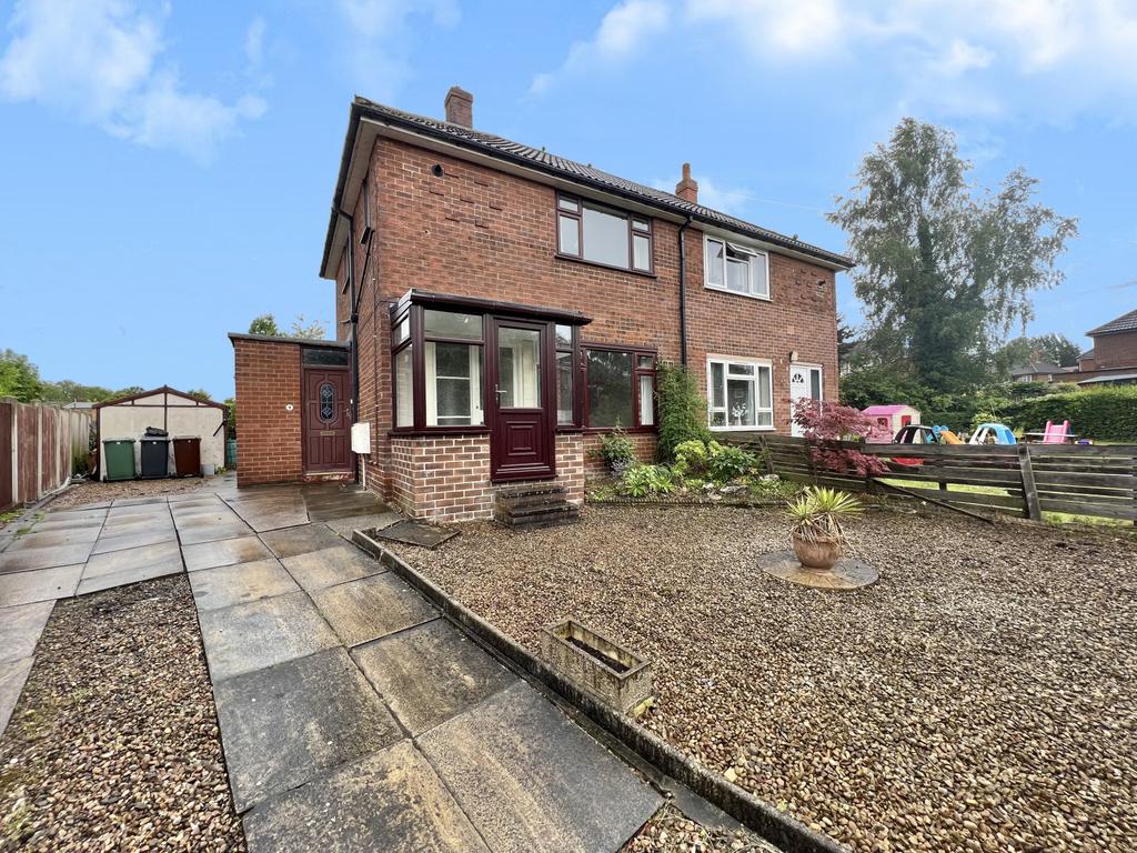 Park Avenue, Allerton Bywater 2 bed semidetached house for sale £160,000