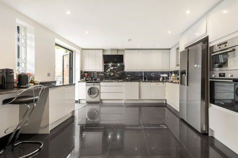 undefined, Mapesbury Road, London