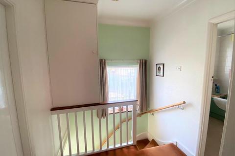 80 West Road, Feltham, TW14 8JE