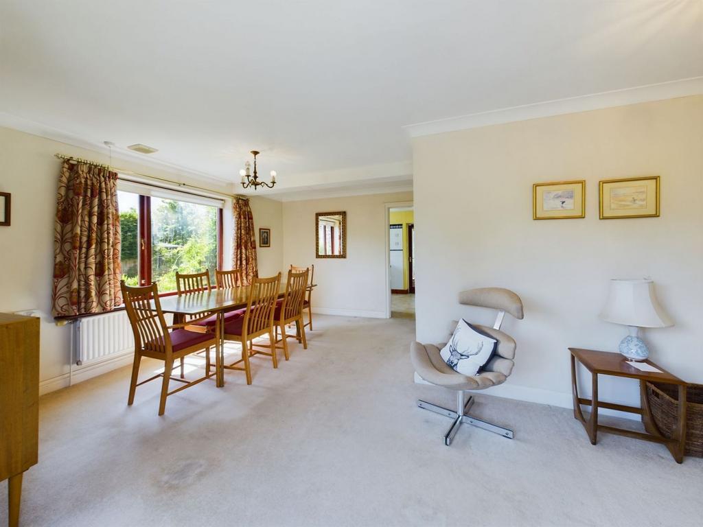 Dining room/snug