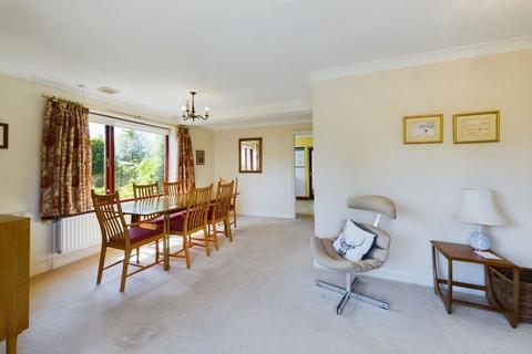 The Bungalow Bakers Lane, Walgrave, Northampton, NN6 9QL
