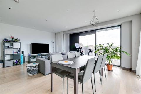 2 bedroom apartment for sale, Cummings House, 11 Chivers Passage, London, SW18