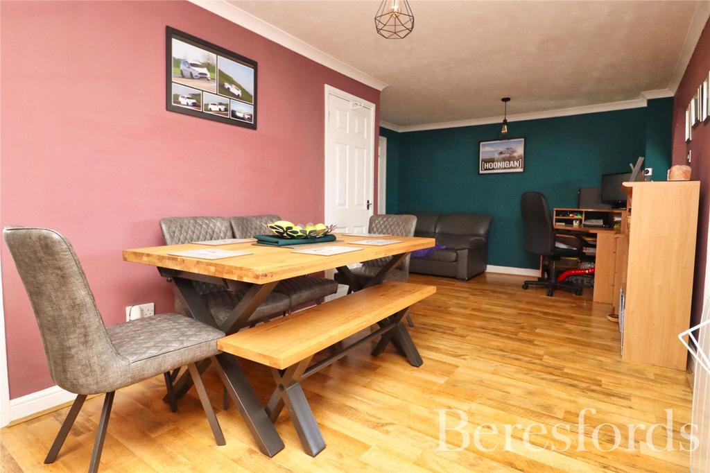 Rumsey Fields, Danbury, CM3 3 bed terraced house for sale £325,000