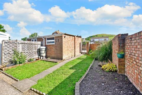 4 Papworth Close, Folkestone, CT19 5LZ