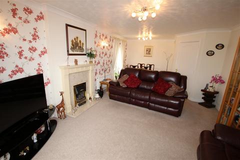 8 Eden Close, Barugh Green, Barnsley, S75 1RA