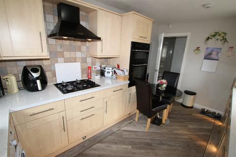 8 Eden Close, Barugh Green, Barnsley, S75 1RA