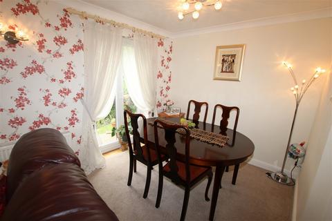 8 Eden Close, Barugh Green, Barnsley, S75 1RA