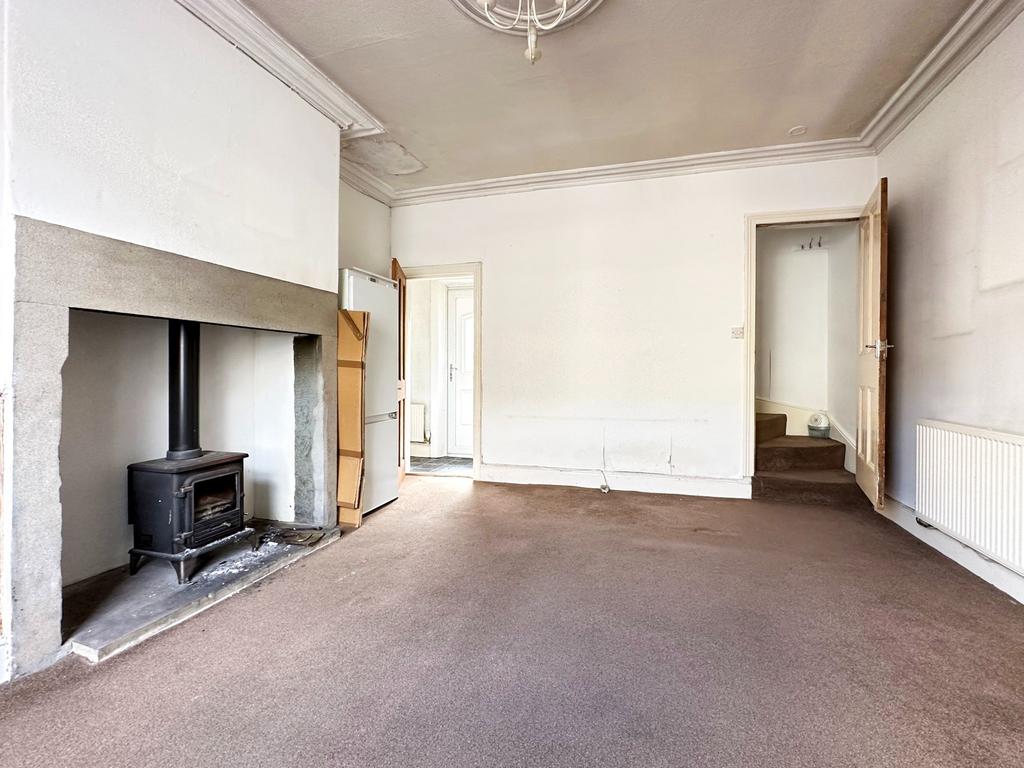 Piggott Street, Brighouse, HD6 2DP 1 bed terraced house for sale £80,000