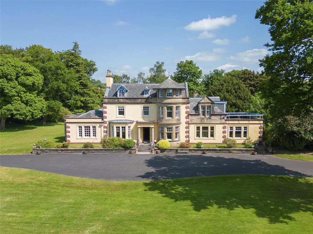 Grangehill Estate, Threepwood Road, Beith, North Ayrshire, KA15 7 bed