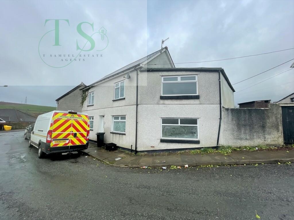 Windsor Road, Treharris 4 bed detached house for sale £160,000