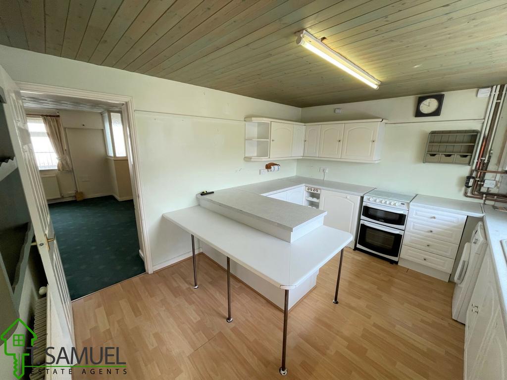 Phillip Street, Mountain Ash 3 bed terraced house for sale £115,000