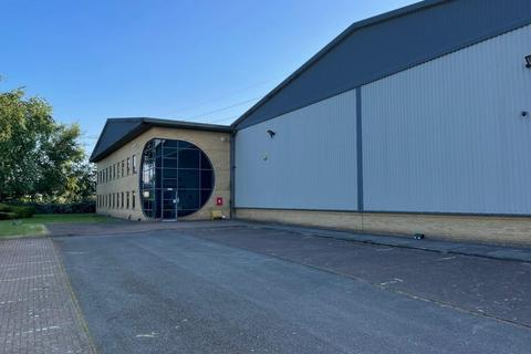 Industrial unit to rent, Broadgate, Oldham OL9