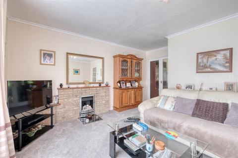 35 Grafton Close, Redditch, B98 7TR