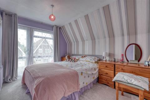 35 Grafton Close, Redditch, B98 7TR