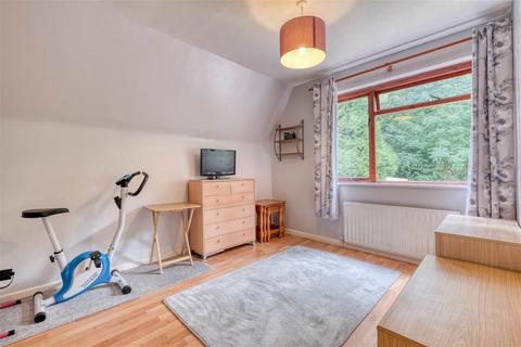 35 Grafton Close, Redditch, B98 7TR