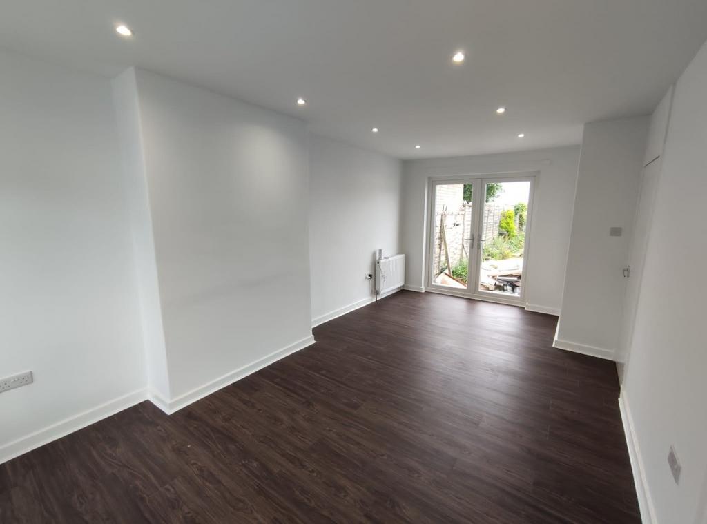 Gleniffer Road, Renfrew, Renfrewshire, PA4 2 bed detached house £