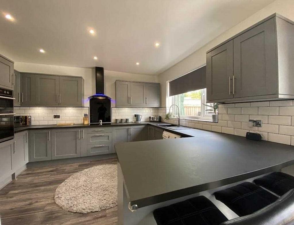 Trent Way, Kearsley 4 bed bungalow for sale £295,000