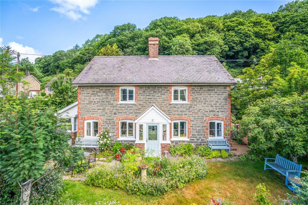 Whiteway, Newcastle, Craven Arms, Shropshire 3 bed detached house for