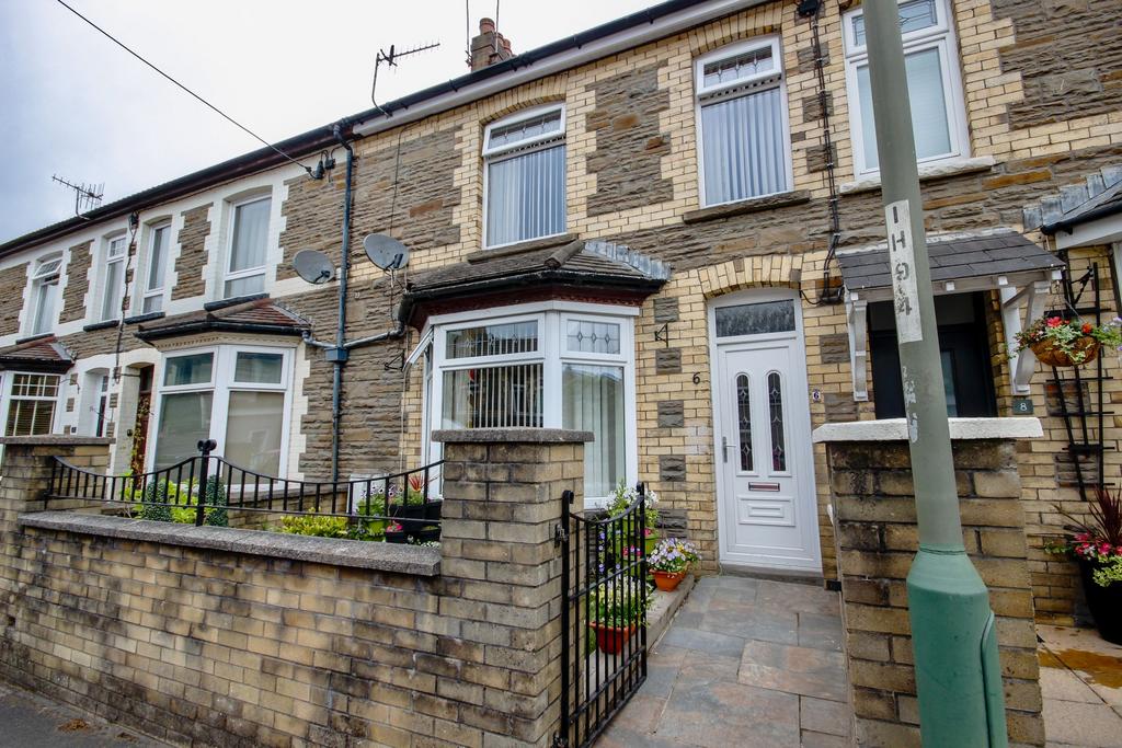 New Road, Cwmfelinfach, Ynysddu, Newport 3 bed terraced house for sale