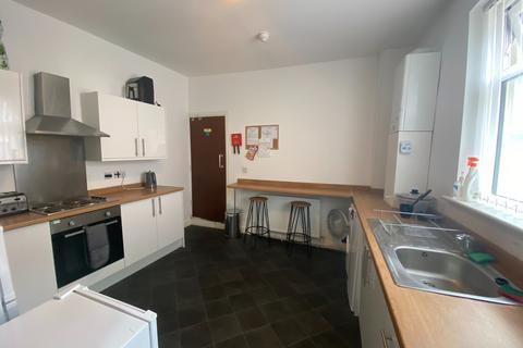 6 bedroom end of terrace house for sale - Oban Road, Anfield, Liverpool, L4