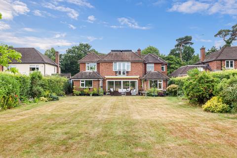 5 bedroom detached house for sale, Chipperfield Road, Kings Langley, Herts, WD4