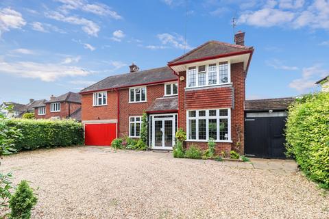 5 bedroom detached house for sale, Chipperfield Road, Kings Langley, Herts, WD4
