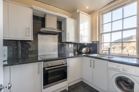 2 bedroom flat to rent, 72P – Nicolson Street, Edinburgh, EH8 9EH