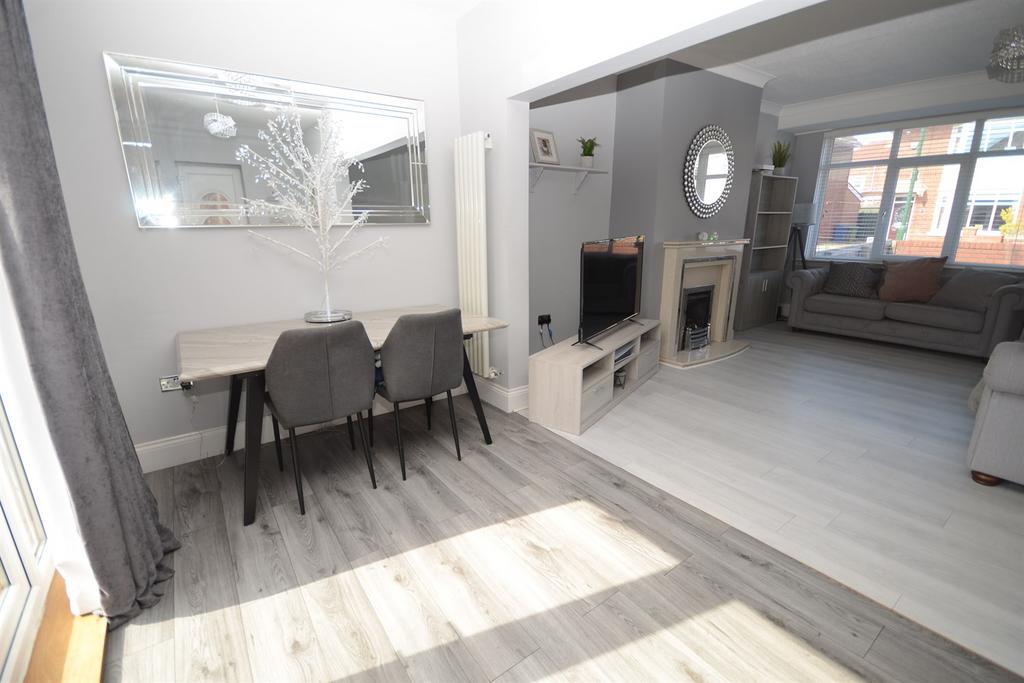 Warwick Road, South Shields 2 bed semidetached house for sale £180,000