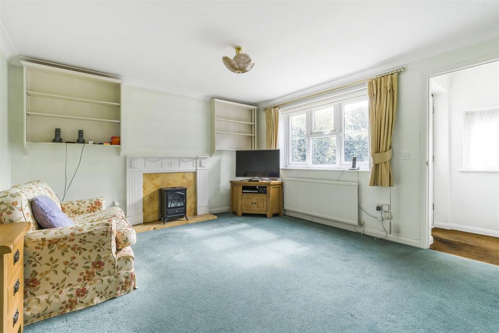 Grenehurst Way, Petersfield, GU31 2 bed flat £350,000