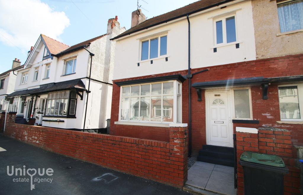 Cliff Place, Bispham, Blackpool, FY2 3 bed semidetached house for sale