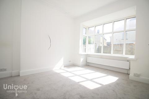 15 Cliff Place, Blackpool, FY2 9JT