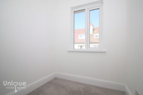 15 Cliff Place, Blackpool, FY2 9JT
