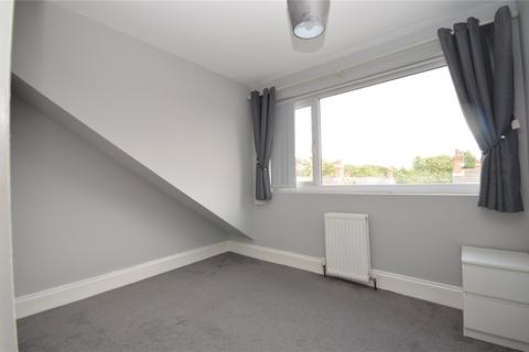 4 bedroom terraced house for sale, Longroyd Grove, Leeds, West Yorkshire