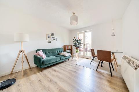 12 Woodrush Close, London, SE14 6DJ