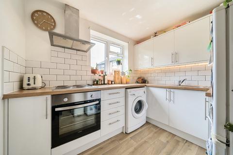 12 Woodrush Close, London, SE14 6DJ