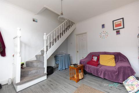 110 Taplin Road, Sheffield, S6 4JH
