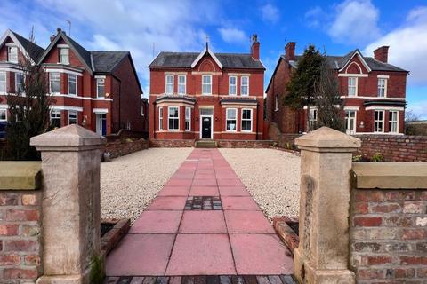4 bedroom detached house for sale, Mill Lane, Southport, PR9