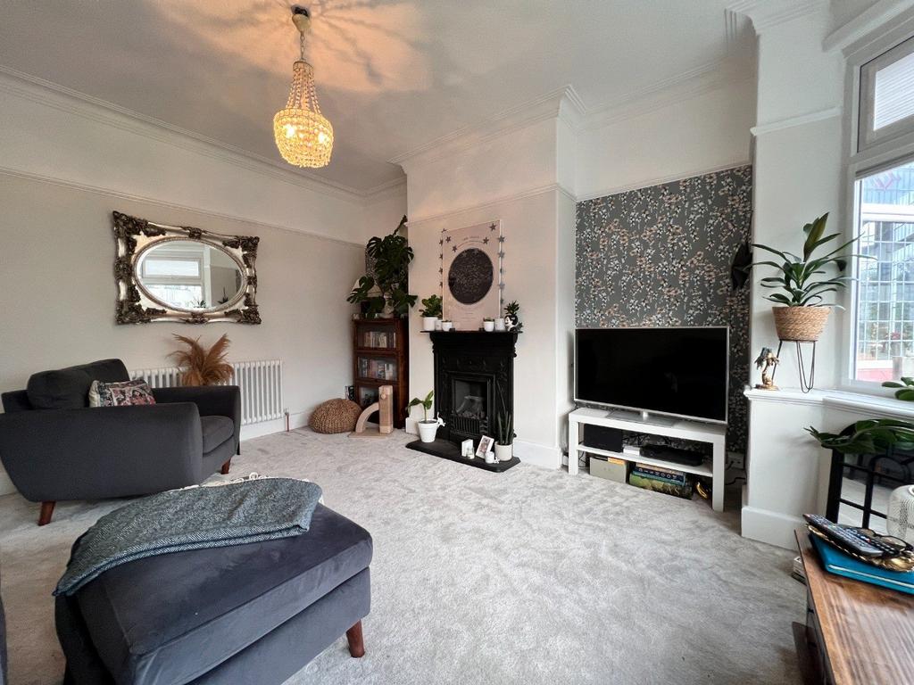 Emmanuel Road, Southport, PR9 5 bed semidetached house £365,000