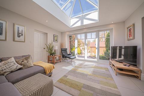 7 bedroom semi-detached house for sale, Granville Road, Dorridge, B93