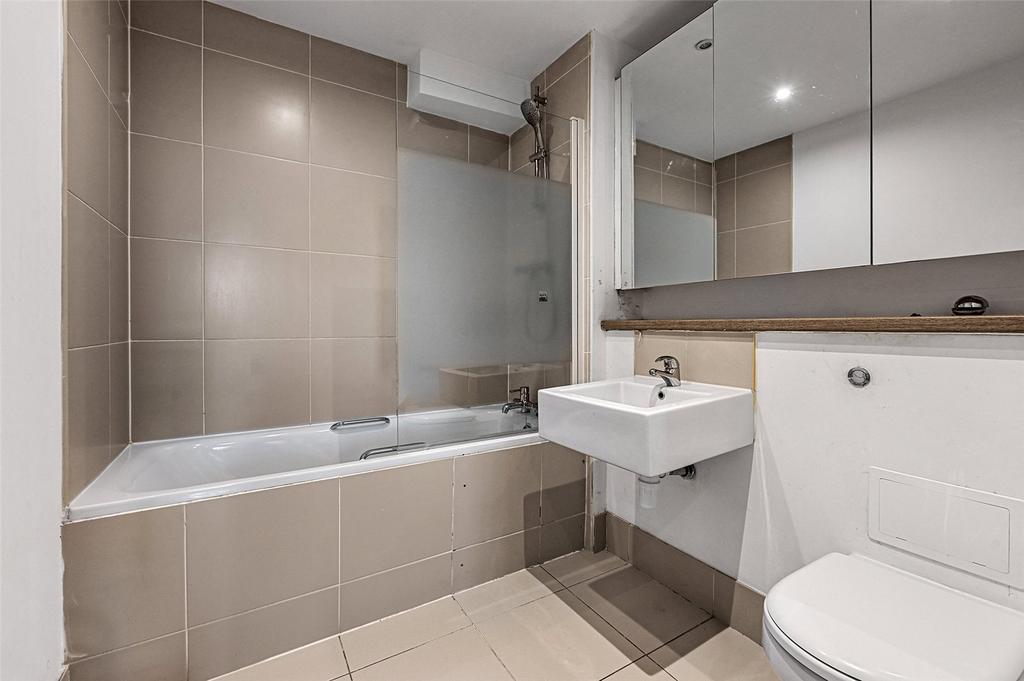 Main Bathroom