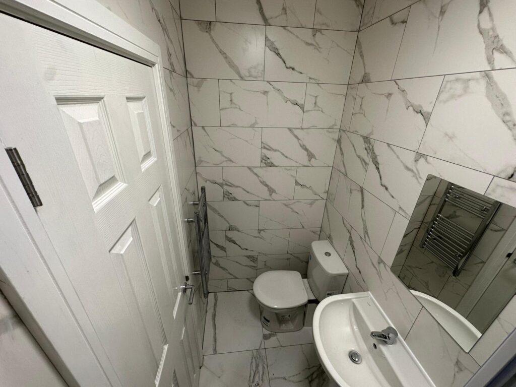 Apartment in Leeds, Cavalier Hill, Cross Green - View 5